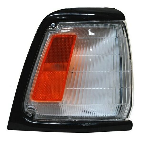 CUARTO PUNTA TOYOTA PU 89-95 NEGRO LISO 2WD TYC DER